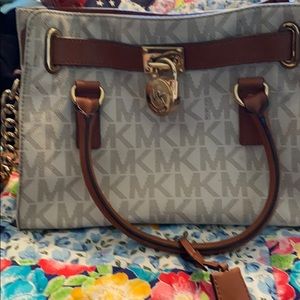 Michael Kors tote/ shoulder bag.
